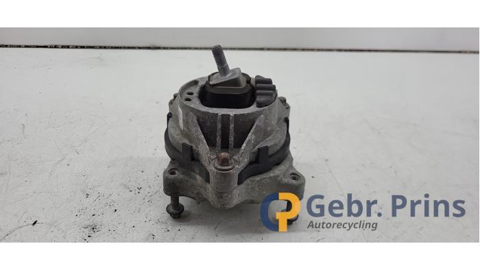 Gebrauchte Motorlager BMW 1 serie (F20) 118d 2.0 16V Preis € 20,00 Margenregelung angeboten von Autorec. Gebr. Prins b.v.
