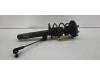 BMW 1 serie (F20) 118d 2.0 16V Stoßdämpferstrebe links vorne