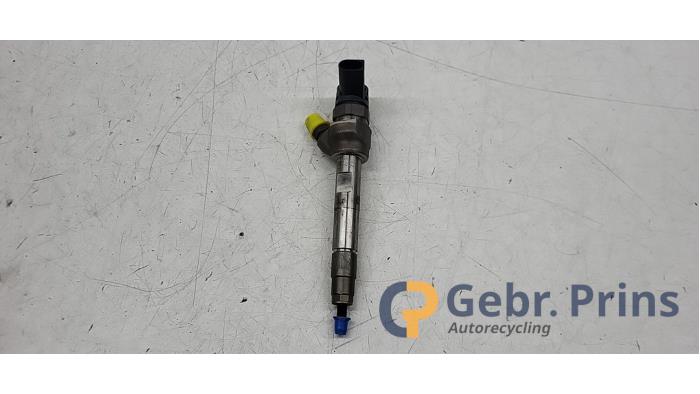 Usagé Injecteurs BMW 1 serie (F20) 118d 2.0 16V Prix € 75,00 Règlement à la marge proposé par Autorec. Gebr. Prins b.v.