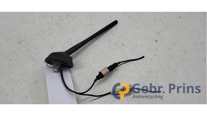 Używane Antena Mitsubishi Space Star (A0) 1.2 12V Cena € 20,00 Procedura marży oferowane przez Autorec. Gebr. Prins b.v.