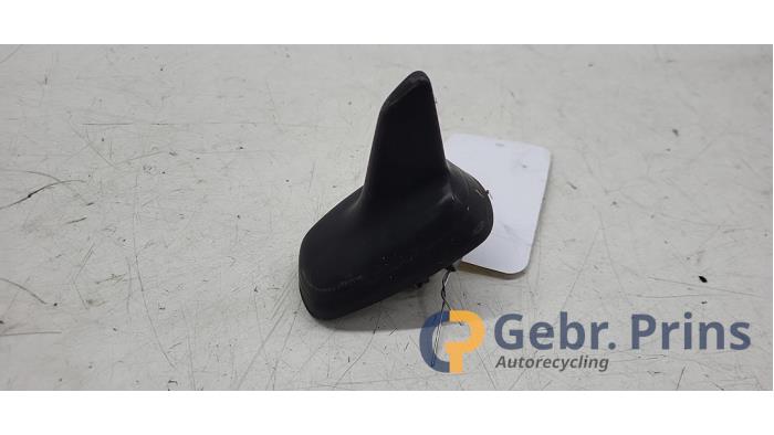 Używane Antena Volkswagen Passat Variant (3G5) 1.4 GTE 16V Cena € 15,00 Procedura marży oferowane przez Autorec. Gebr. Prins b.v.