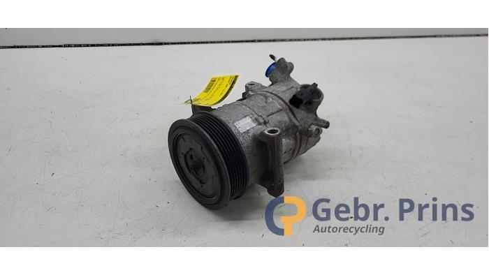 Usagé Compresseur de clim Peugeot 2008 (CU) 1.2 Vti 12V PureTech 82 Prix € 100,00 Règlement à la marge proposé par Autorec. Gebr. Prins b.v.