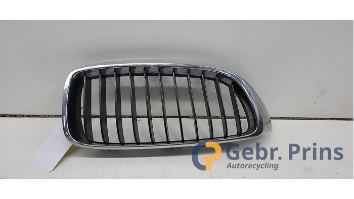 Begagnade Grill BMW 4 serie Gran Coupe (F36) 430d 3.0 24V Pris € 25,00 Marginaltabell erbjuds av Autorec. Gebr. Prins b.v.