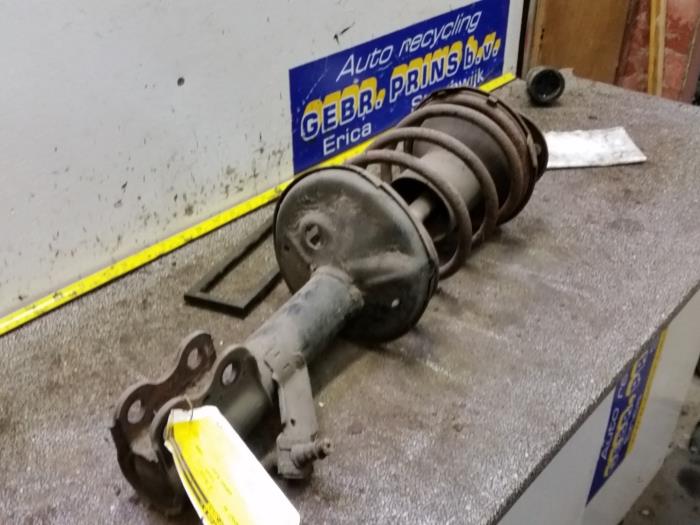 Front shock absorber rod, right from a Toyota Corolla 1990