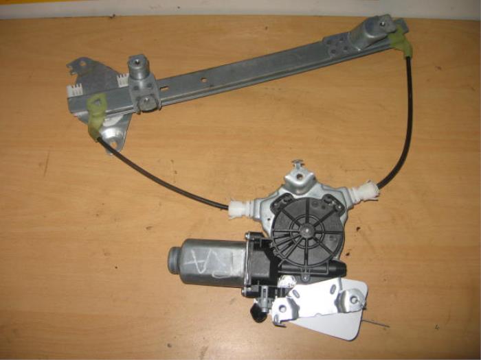 nissan qashqai window motor