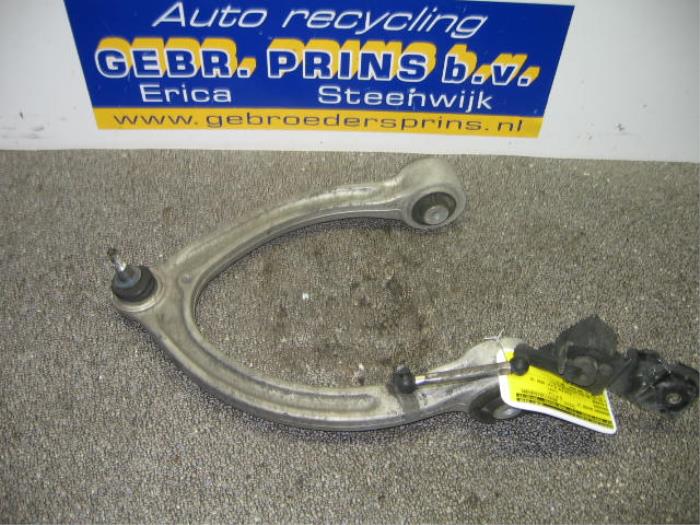 Front upper wishbone, left from a Mercedes-Benz S (W221) 3.0 S-320 CDI 24V 2008