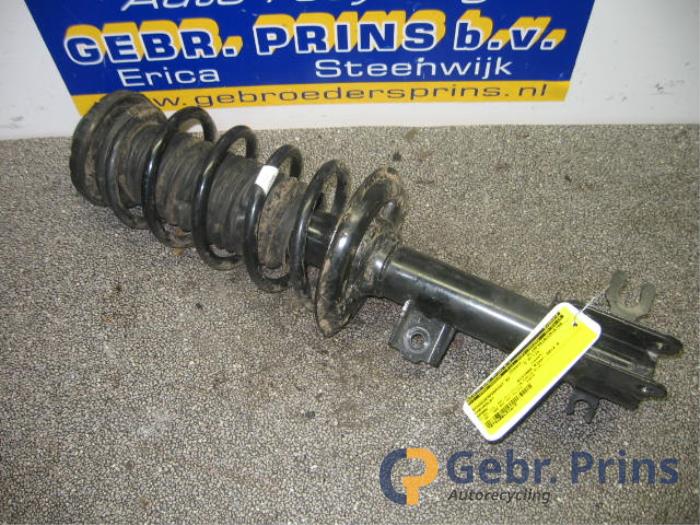 Used Chevrolet Spark 1.0 16V Bifuel Front shock absorber rod, right