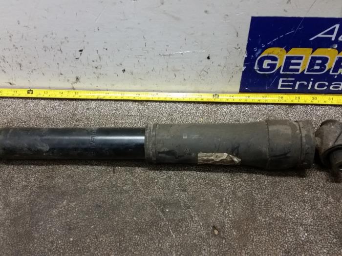 Rear shock absorber, right from a Renault Megane III Grandtour (KZ) 1.5 dCi 110 2012