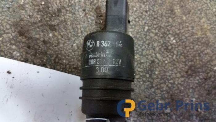 Windscreen washer pump BMW X5 3.0 24V 8362154