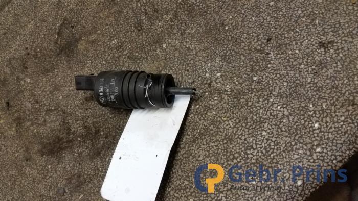 Windscreen washer pump BMW X5 3.0 24V 8362154