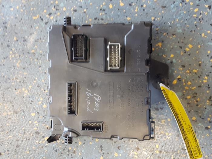 Fuse box from a Renault Kangoo Express (FW) 1.5 dCi 75 2013