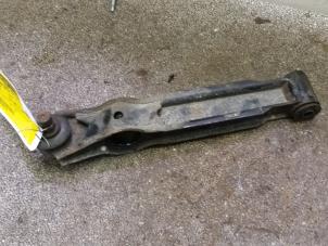 Gebrauchte Querlenker unten rechts vorne Chevrolet Matiz 0.8 S,SE Preis € 15,00 Margenregelung angeboten von Autorec. Gebr. Prins b.v.