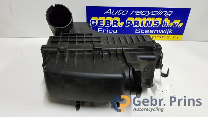 Begagnade Luftfilterhus Citroen C5 Pris € 30,00 Marginaltabell erbjuds av Autorec. Gebr. Prins b.v.