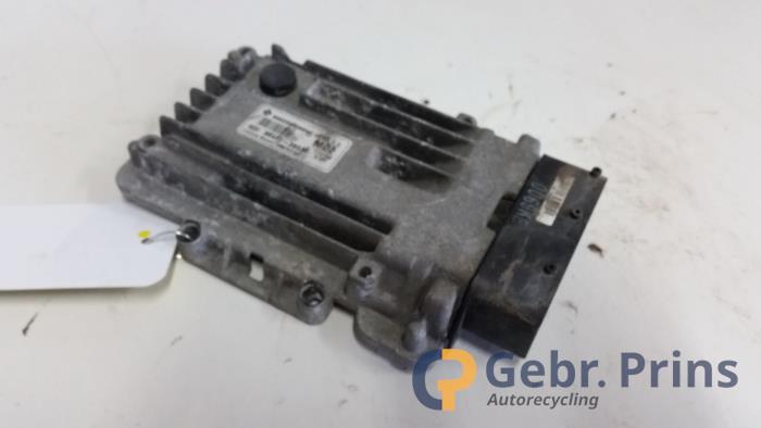Used Automatic gearbox computer Kia Sorento Price € 100,00 Margin scheme offered by Autorec. Gebr. Prins b.v.