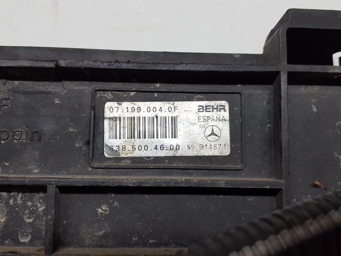 Ventilateur d'un Mercedes-Benz Vito (638.1/2) 2.2 CDI 108 16V 2000