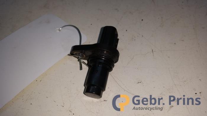 Begagnade Kamaxelsensor Toyota Yaris III (P13) 1.33 16V Dual VVT-I Pris € 15,00 Marginaltabell erbjuds av Autorec. Gebr. Prins b.v.