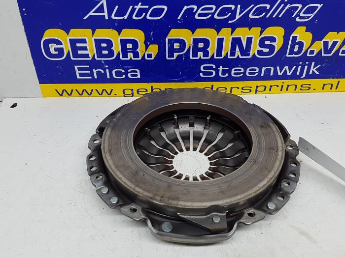 Pressure plate from a Renault Clio IV Estate/Grandtour (7R) 1.5 Energy dCi 90 FAP 2016