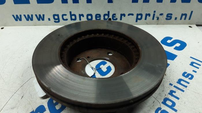 Front brake disc from a Suzuki Alto (GF) 1.0 12V 2011