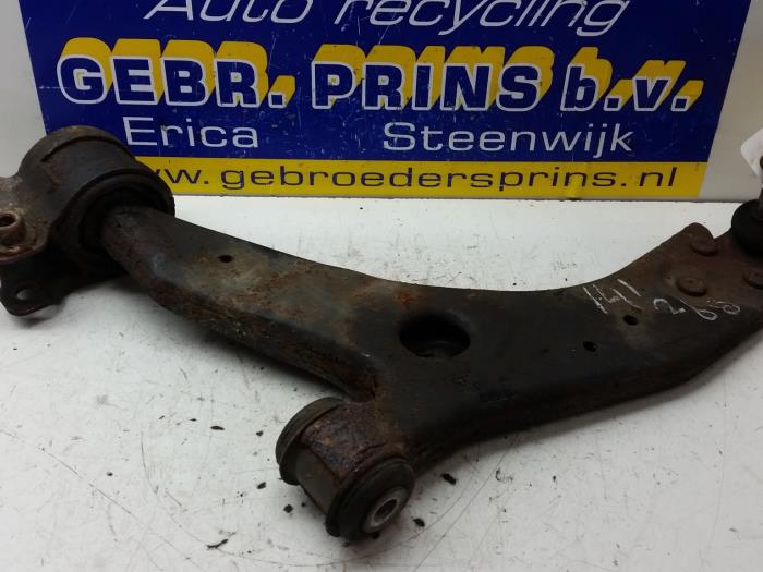 Front lower wishbone, left from a Ford Focus C-Max 2.0 TDCi 16V 2005