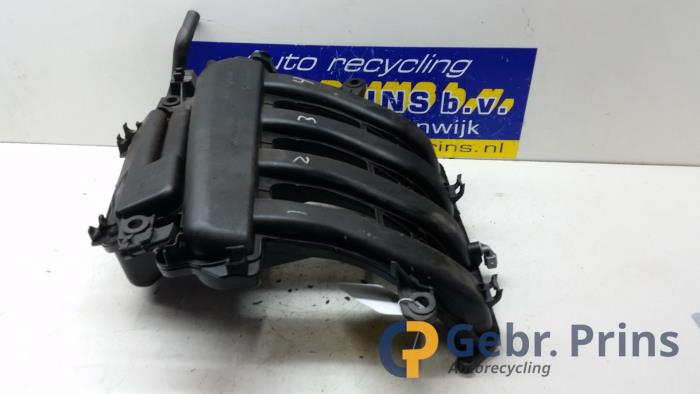 Begagnade Insugsrör Renault Modus/Grand Modus (JP) 1.6 16V Pris € 50,00 Marginaltabell erbjuds av Autorec. Gebr. Prins b.v.