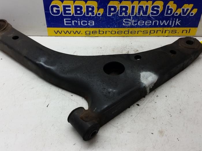 Front lower wishbone, right from a Ford Transit 2.4 TDCi 16V 2011