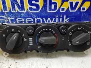 Usados Panel de control de calefacción Ford Focus Precio € 25,00 Norma de margen ofrecido por Autorec. Gebr. Prins b.v.