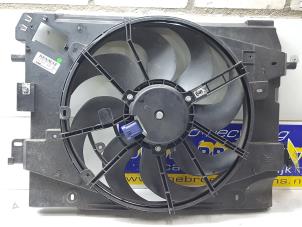 Usagé Ventilateur Renault Clio IV (5R) 1.5 Energy dCi 90 FAP Prix € 40,00 Règlement à la marge proposé par Autorec. Gebr. Prins b.v.