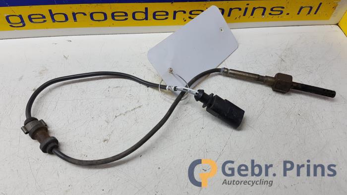 Gebrauchte Auspuff Temperatursensor Volkswagen Passat Variant 4Motion (3C5) 2.0 FSI 16V Preis € 10,00 Margenregelung angeboten von Autorec. Gebr. Prins b.v.