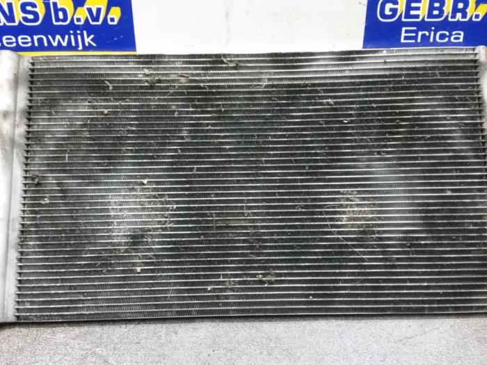 Air conditioning radiator from a Mercedes-Benz Vito (639.6) 2.2 111 CDI 16V 2010