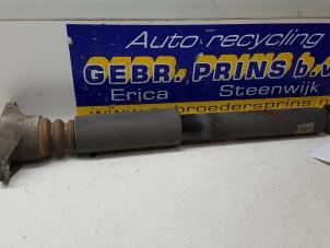 Used Rear shock absorber, right Kia Cee'D Price € 25,00 Margin scheme offered by Autorec. Gebr. Prins b.v.