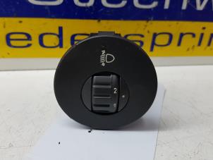 Used AIH headlight switch Iveco New Daily III 40C17,S17 Price € 15,00 Margin scheme offered by Autorec. Gebr. Prins b.v.