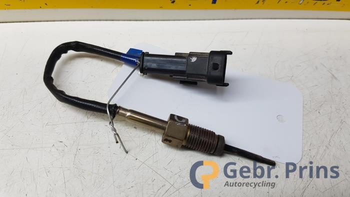 Usagé Sensor température d’échappement Kia Ceed Prix € 20,00 Règlement à la marge proposé par Autorec. Gebr. Prins b.v.