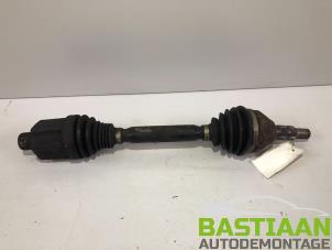 Used Front drive shaft, right Opel Zafira (M75) Price € 62,00 Margin scheme offered by Bastiaan Autodemontage