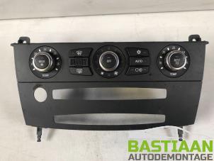 Używane Panel sterowania klimatyzacji BMW 5 serie Touring (E61) 530xd 24V Cena € 72,00 Procedura marży oferowane przez Bastiaan Autodemontage