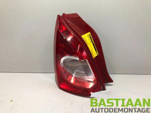 Used Taillight, left Renault Twingo II (CN) 1.2 16V Price € 33,00 Margin scheme offered by Bastiaan Autodemontage