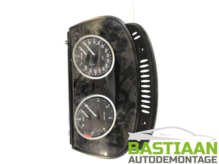 Begagnade Instrumentpanel BMW 5 serie Touring (E61) 530xd 24V Pris € 58,50 Marginaltabell erbjuds av Bastiaan Autodemontage