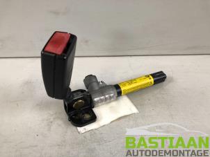 Used Rear seatbelt tensioner, right BMW 5 serie Touring (E61) 530xd 24V Price € 50,00 Margin scheme offered by Bastiaan Autodemontage