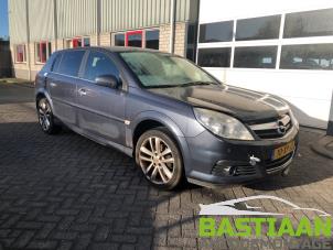 Used Front wing, right Opel Signum (F48) 2.2 direct 16V Price € 48,00 Margin scheme offered by Bastiaan Autodemontage
