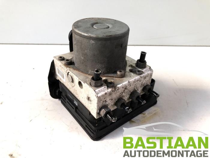 Begagnade ABS-pump Skoda Citigo 1.0 12V Pris € 77,00 Marginaltabell erbjuds av Bastiaan Autodemontage