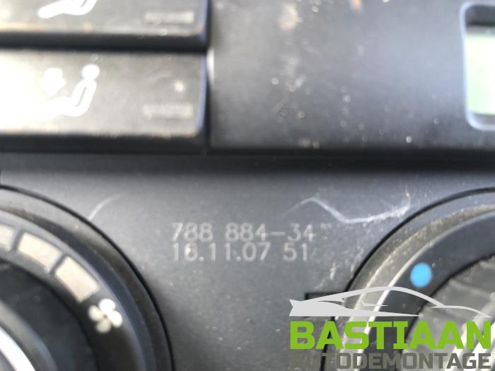 Klimatpanel från en Volkswagen Golf V (1K1) 1.6 2008