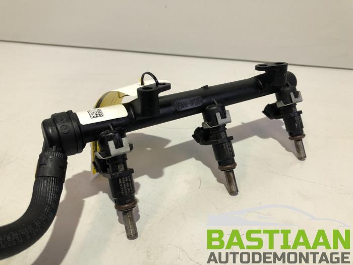 Usagé Système d'injection Skoda Fabia III (NJ3) 1.0 12V Prix € 47,00 Règlement à la marge proposé par Bastiaan Autodemontage