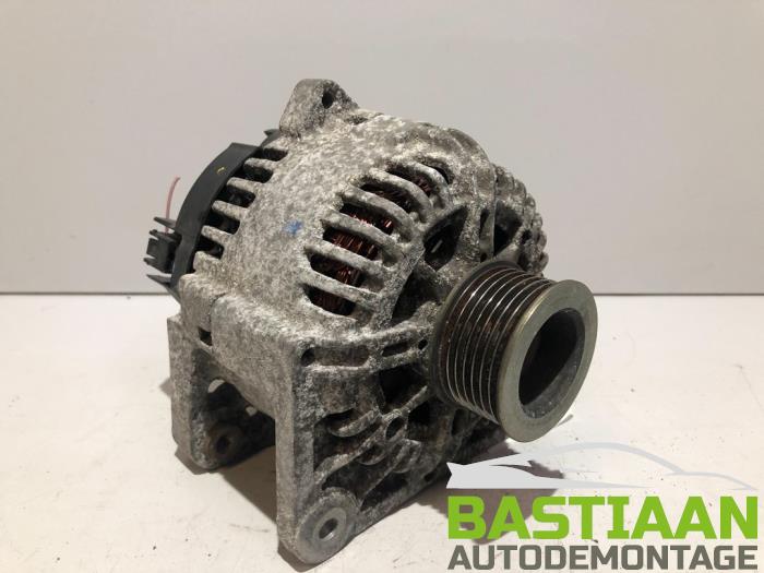 Begagnade Dynamo Renault Clio III (BR/CR) 1.2 16V Quickshift 5 Pris € 43,00 Marginaltabell erbjuds av Bastiaan Autodemontage
