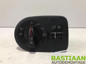 Używane Przelacznik swiatel Seat Ibiza ST (6J8) 1.2 TDI Ecomotive Cena € 29,99 Procedura marży oferowane przez Bastiaan Autodemontage