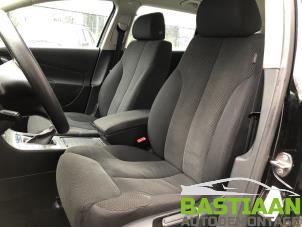Used Set of upholstery (complete) Volkswagen Passat Variant (3C5) 2.0 TDI 140 Price € 247,49 Margin scheme offered by Bastiaan Autodemontage
