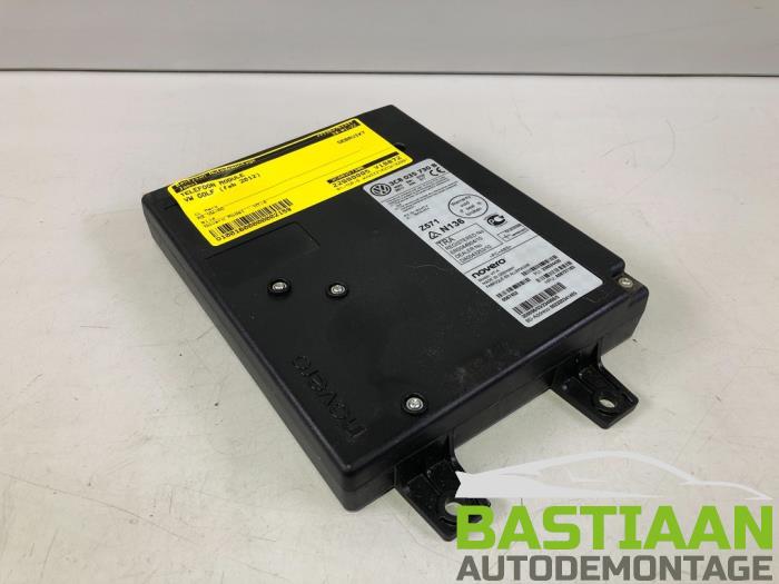Gebrauchte Telefon Modul Volkswagen Golf VI (5K1) 1.6 TDI 16V Preis € 194,99 Margenregelung angeboten von Bastiaan Autodemontage
