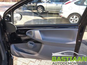Usados Tapizado de puerta de 2 puertas derecha Toyota Aygo (B10) 1.4 HDI Precio de solicitud ofrecido por Bastiaan Autodemontage