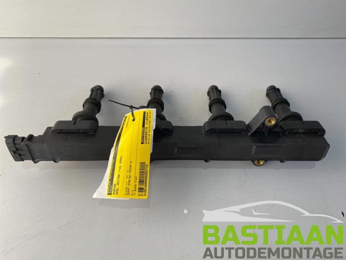 Usagé Bobine Opel Vectra C GTS 2.2 DIG 16V Prix € 49,99 Règlement à la marge proposé par Bastiaan Autodemontage