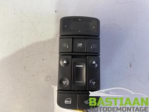 Used Multi-functional window switch Opel Vectra C GTS 3.2 V6 24V Price € 24,99 Margin scheme offered by Bastiaan Autodemontage
