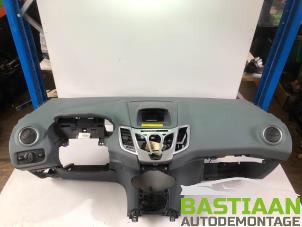 Usagé Airbag set + dashboard Ford Fiesta 6 (JA8) 1.25 16V Prix € 649,99 Règlement à la marge proposé par Bastiaan Autodemontage