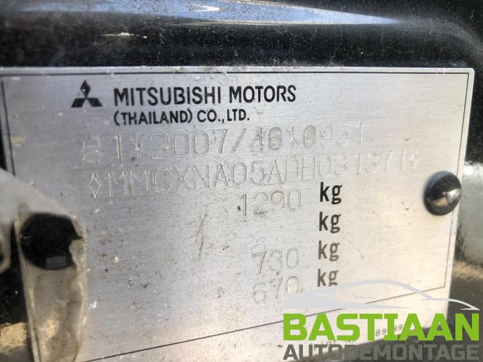 Airbag set from a Mitsubishi Space Star (A0) 1.0 12V 2014
